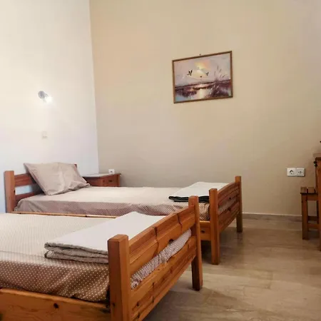 Aglaia's 7th Branch Apartment *