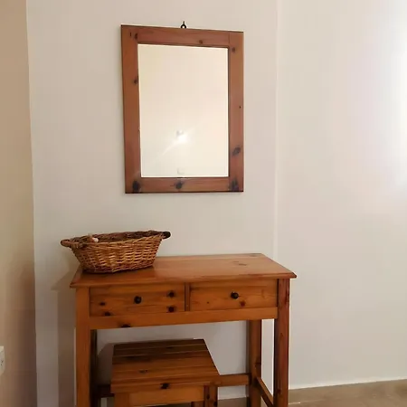 Aglaia's 7th Branch Apartment *