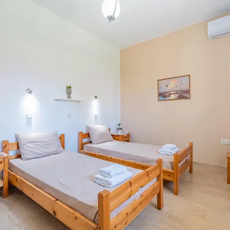 Aglaia's 7th Branch Apartment *